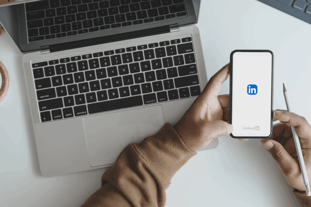Monitoring_Linkedin